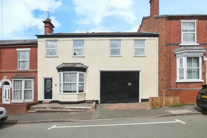 4 Bedroom Family Home For Sale