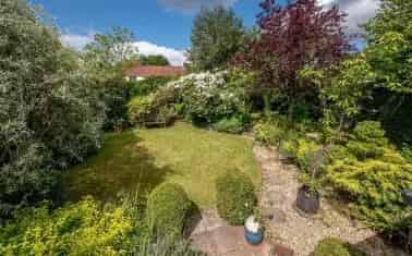 Modern House in Milverton with Four Bedrooms and Garage