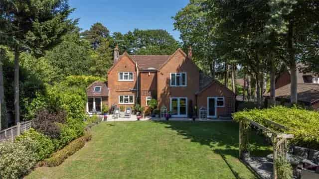 The Ridge, Cold Ash, Thatcham, Berkshire, RG18 9HZ | Property for sale | Savills