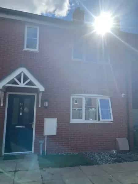 3 Bedroom House Longford 2 Car Spaces Big Garden