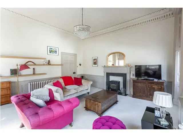 2 Bedroom Flat for Sale in Leith Shore