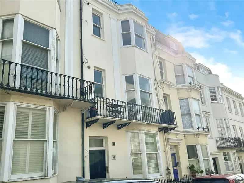 1 Bedroom Apartment for Sale