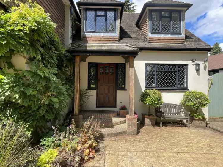 Detached House for sale with 5 bedrooms, Starrock Lane, Chipstead