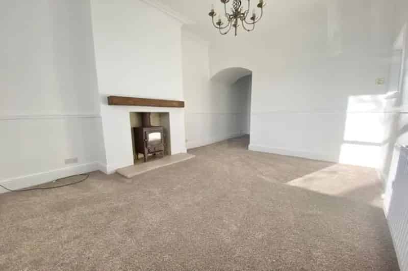 2 Bedroom Mid Terrace House Haslingden Lancashire BB4