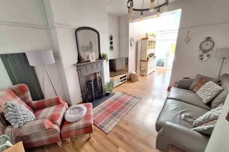 Spacious 3-Bed Semi-Detached House in Fairwater