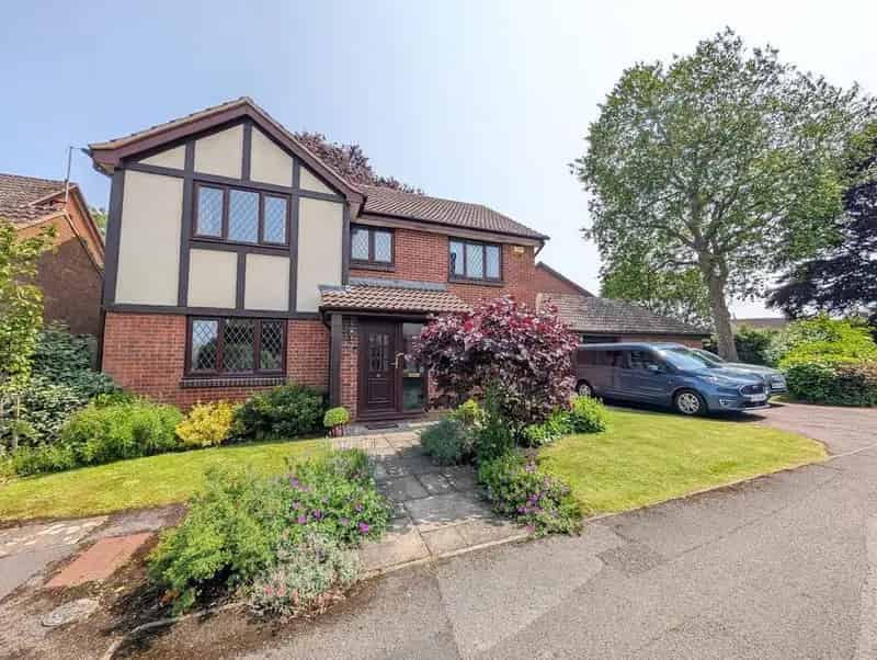 4 Bedroom Detached House for Sale in Thornbury