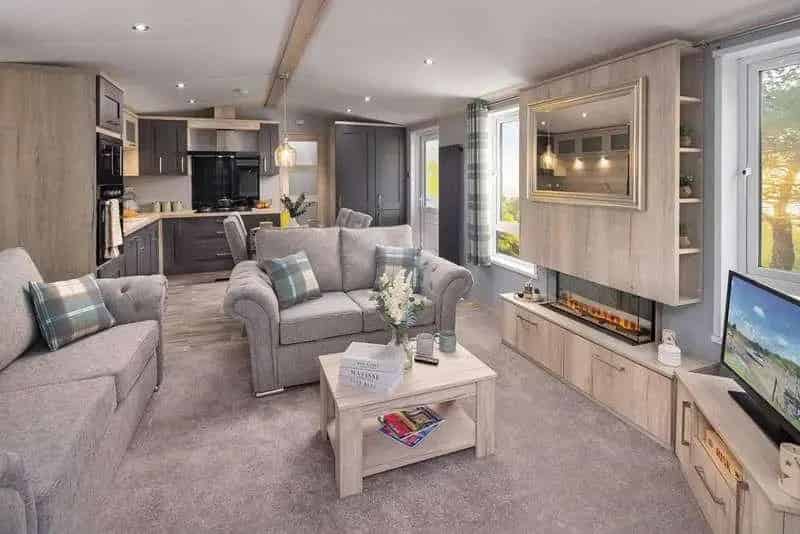 2 Bed Fully Furnished Park Home with En-Suite