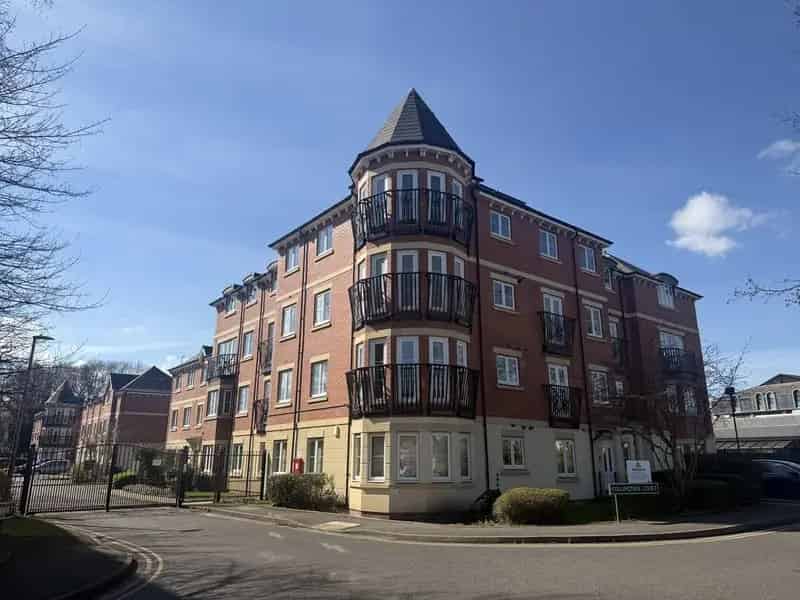2 Bedroom Apartment for Sale