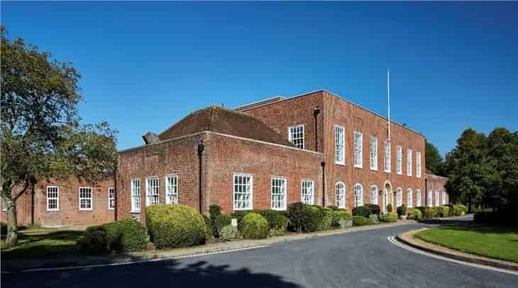 Grade A Office Space to Let HQ Building