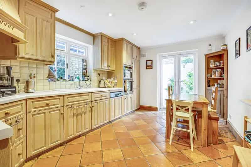 4 Bed Family Home Near Fulham Broadway