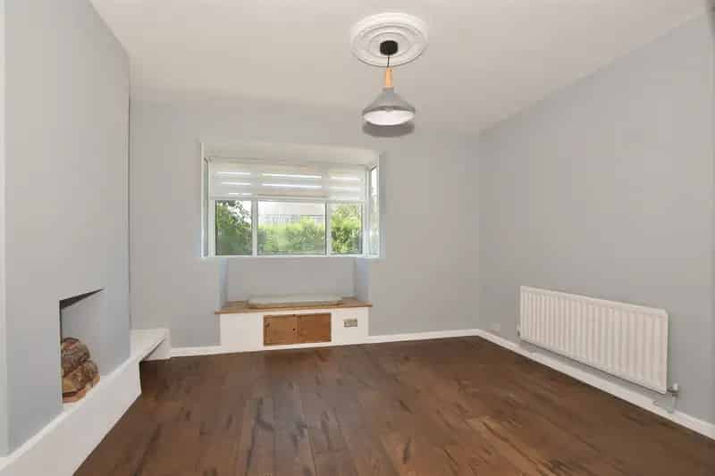 3 Bedroom Semi Detached House Whitstable