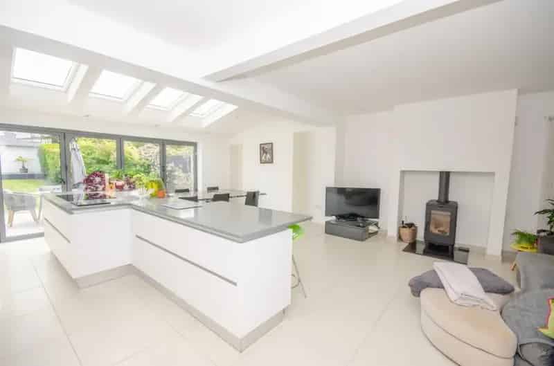 4 bedroom House
 For Sale