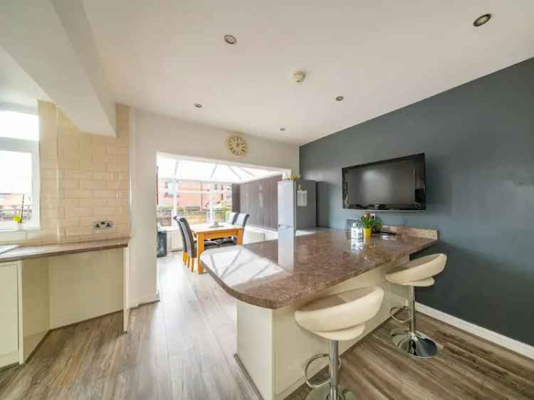 Semi-detached house For Sale in Leeds, England