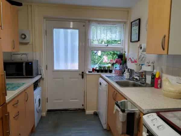 Disabled Accessible Semi-Detached House with Wet Room and Large Garden