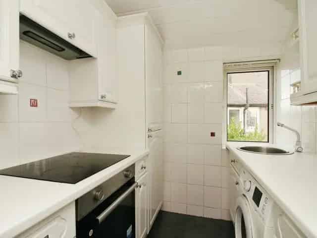 2 Bedroom Flat for Sale in Pilton Edinburgh
