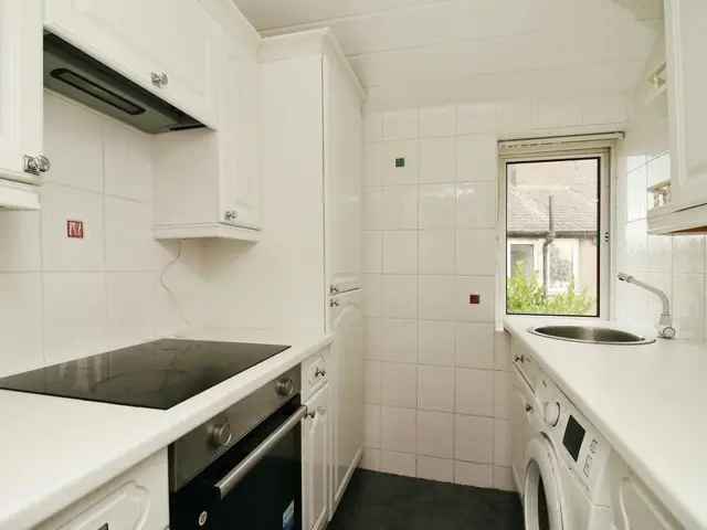 2 bedroom flat  for sale