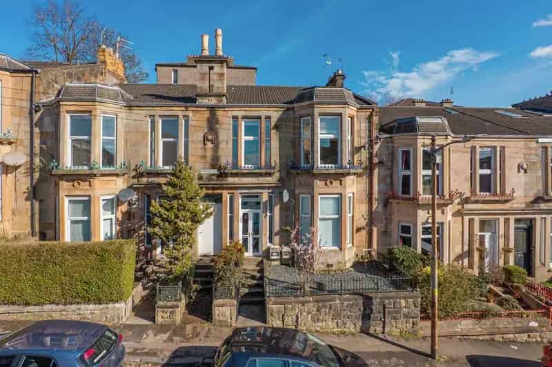 2 Bedroom Apartment for Sale in Langside Glasgow