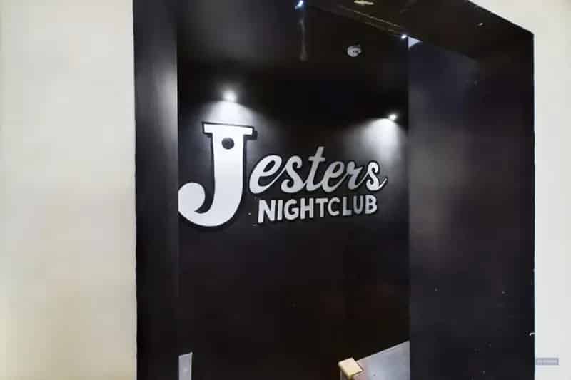 11 Bedroom Commercial Property with Nightclub and HMO - 8% Yield Potential