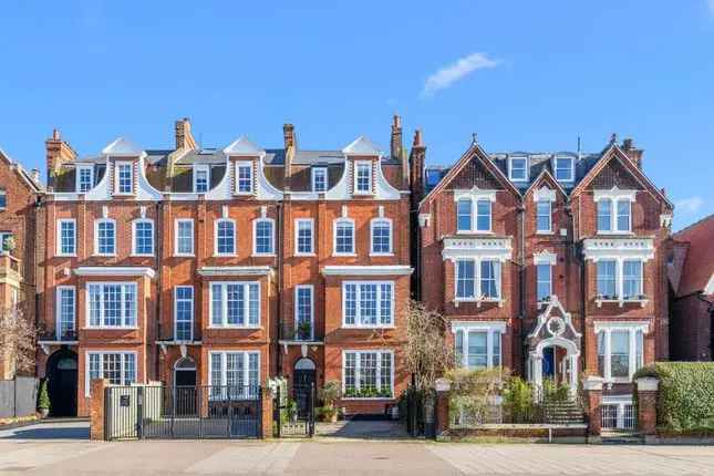 Stunning Clapham Common Townhouse For Sale