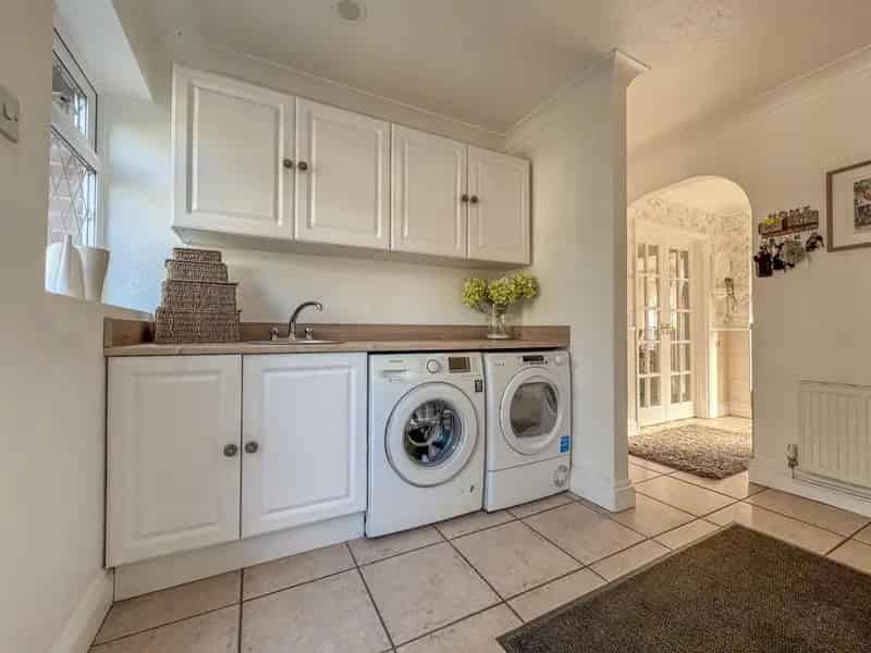 5 Bedroom Detached House for Sale Woodham Mortimer