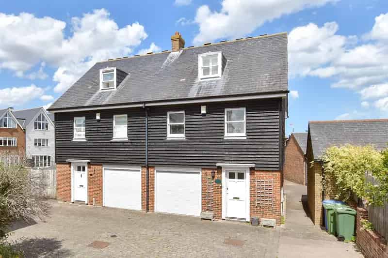 3 Bedroom Townhouse for Sale near Faversham Creek