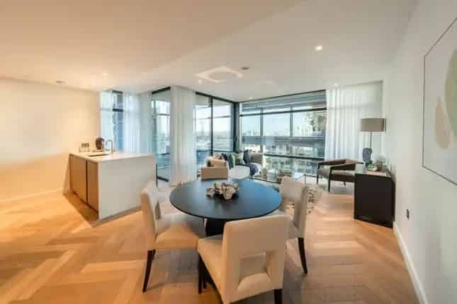 Luxury 2-Bedroom Shoreditch Apartment with Terrace and Stunning Views