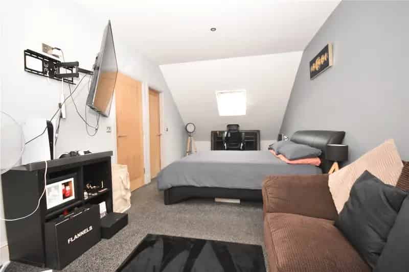 House For Sale , Leeds, England