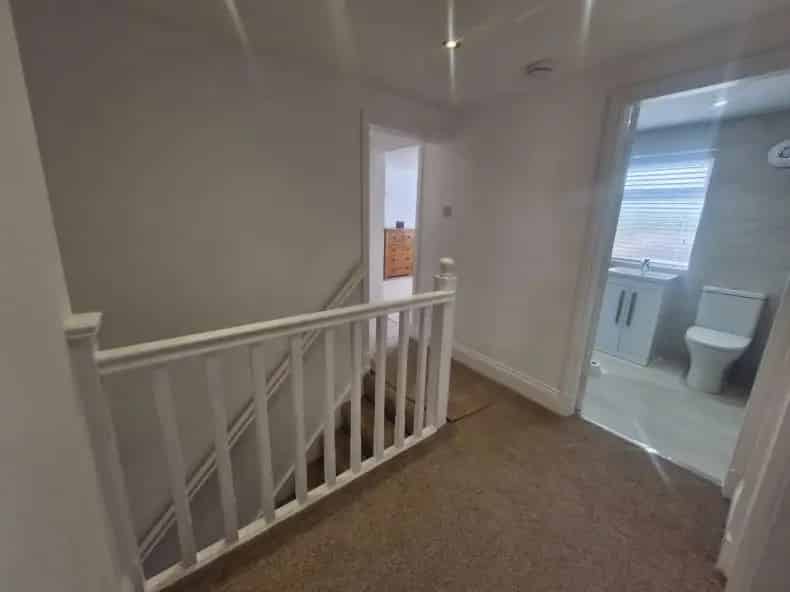 5 Bed Semi Detached House For Sale