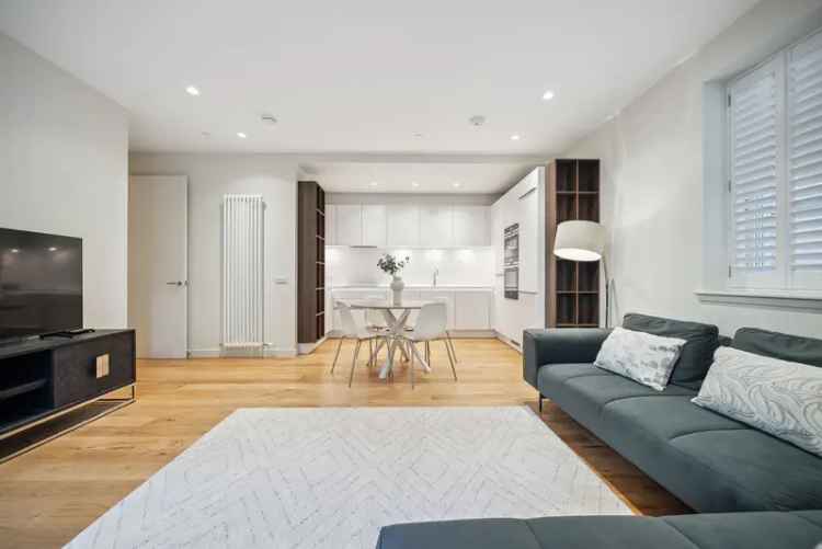 Stunning 2-Bedroom Hyndland Conversion with Private Garden