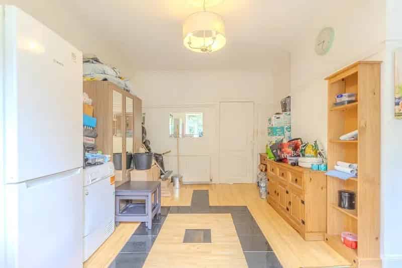 3 Bedroom Flat for Sale West Scotland