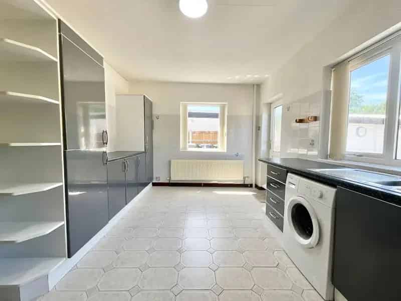 2 Bed Detached Bungalow For Sale
