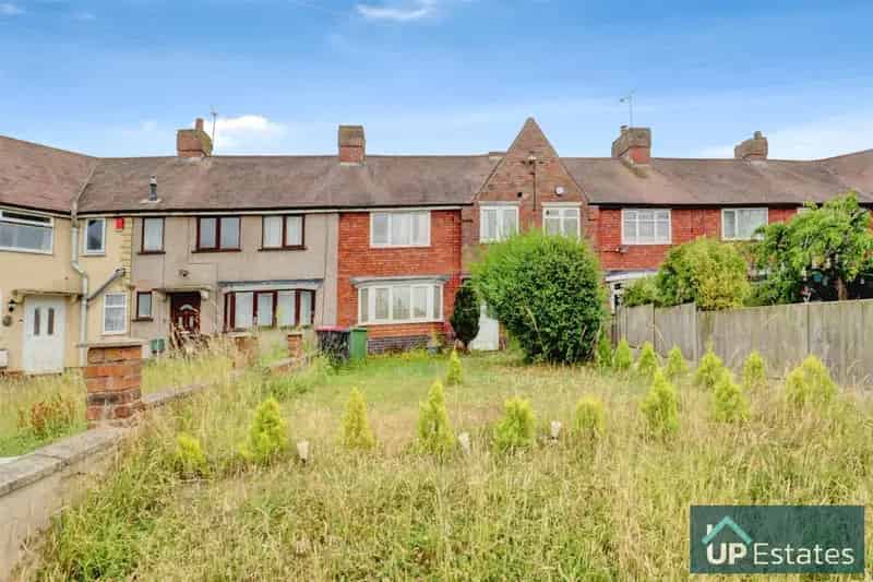 3 Bedroom Terraced House to Rent - Renovation Project