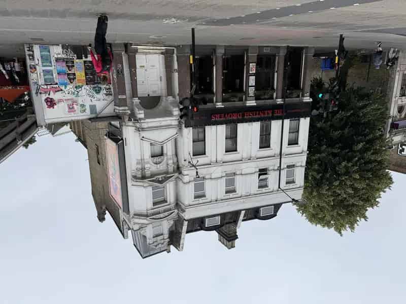 Peckham High Street Pub - Long Leasehold - 5639 sq ft