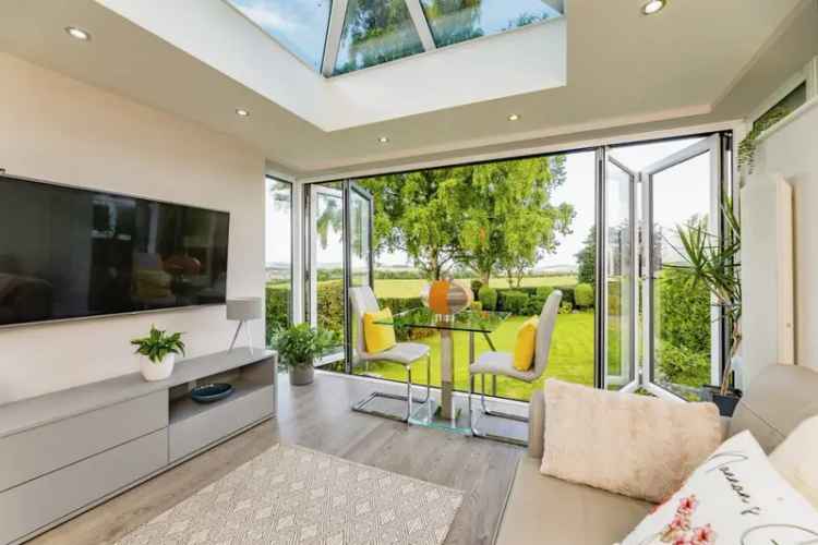 Stunning Detached Residence with Orangery and Large Gardens