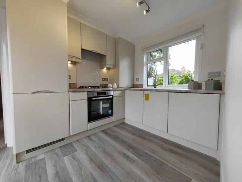 2 bed property for sale