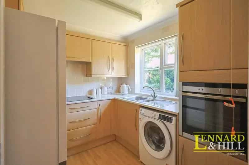 2 Bed Retirement Apartment for Sale