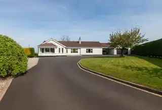 Impressive 5-Bedroom Detached Family Home with Rural Views