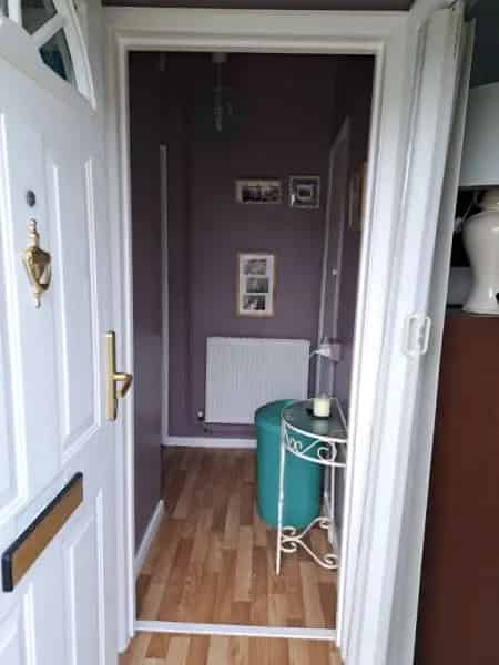 1 Bed Bungalow Plus Box Room Greensted Estate