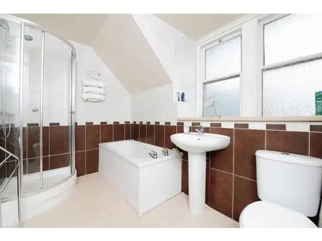 4 Bedroom Maisonette for Sale in Gallashiels Town Centre