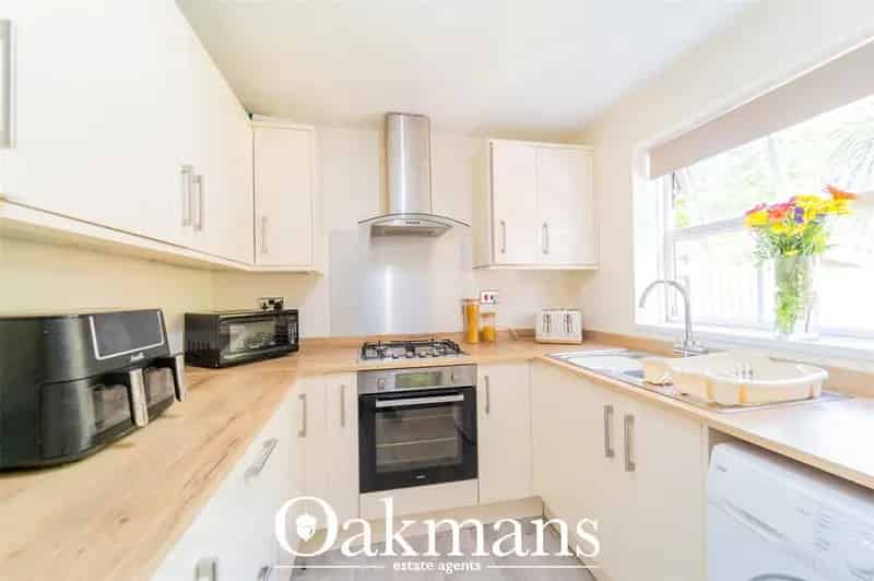 2 Bedroom Maisonette for Sale in Birmingham
