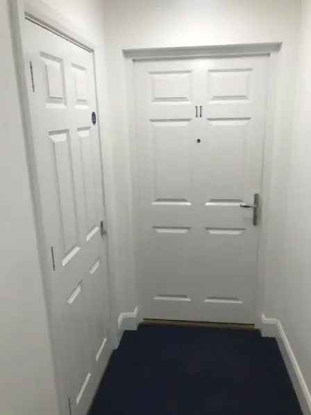 Flat For Rent in Dover, England