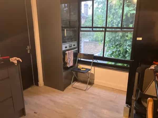 1-Bedroom Flat Near Supermarket and Station Seeking 2-Bedroom House