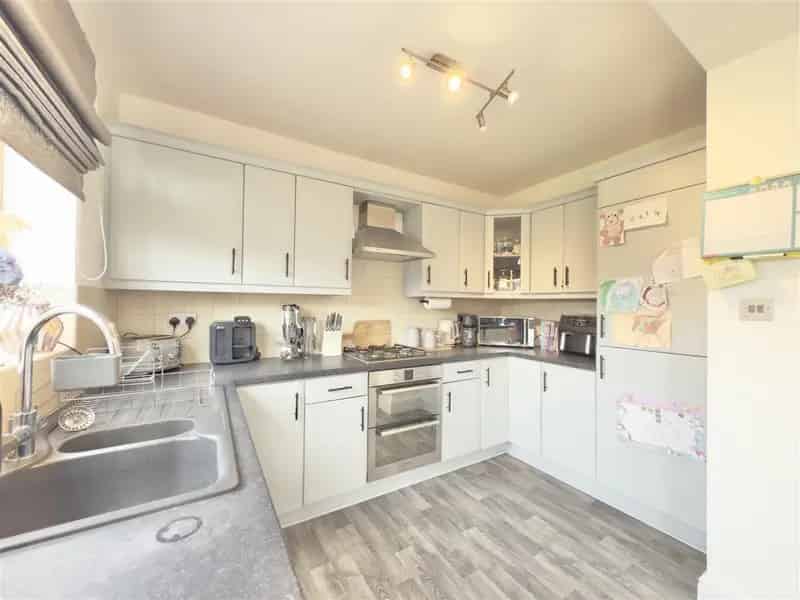 4 Bedroom House For Sale in Barnsley