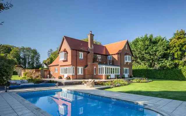 Broomhill, Wimborne, Dorset, BH21 7AR | Property for sale | Savills