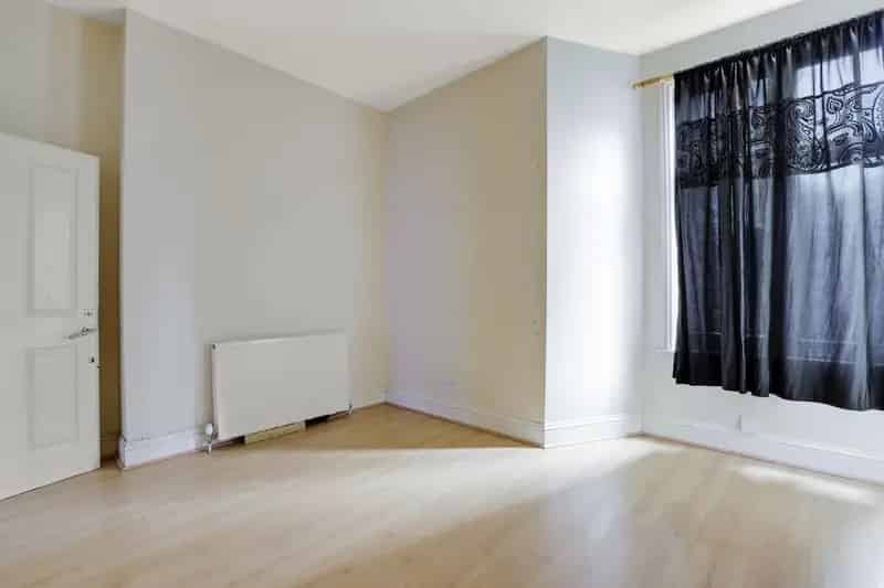 2 Bedroom Flat House to Rent