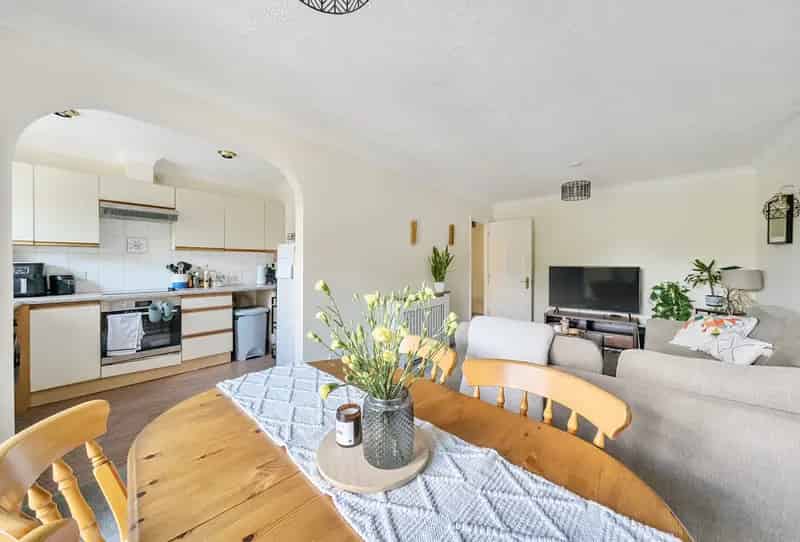 2 bedroom flat/apartment for sale