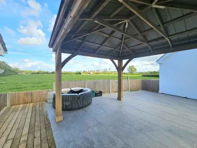 5 Bedroom Detached House with Annexe For Sale