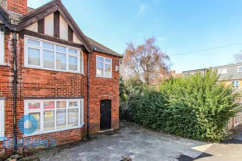 4 Bedroom Semi-Detached House Near UON