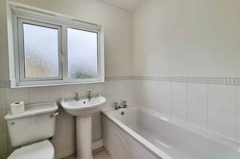 3 Bed End Terrace House For Sale Near Amenities and Schools