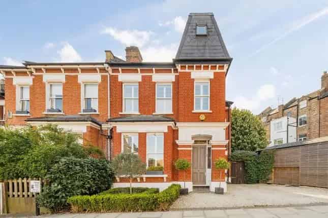Property for sale in Langdon Park Road, London N6